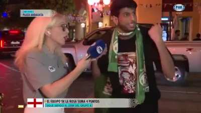 &ldquo;Messi, fuera!&rdquo;
