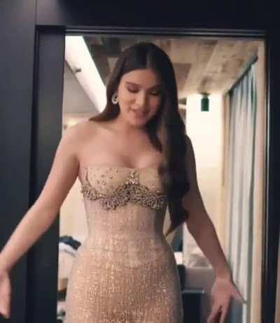 Hailee Steinfeld
