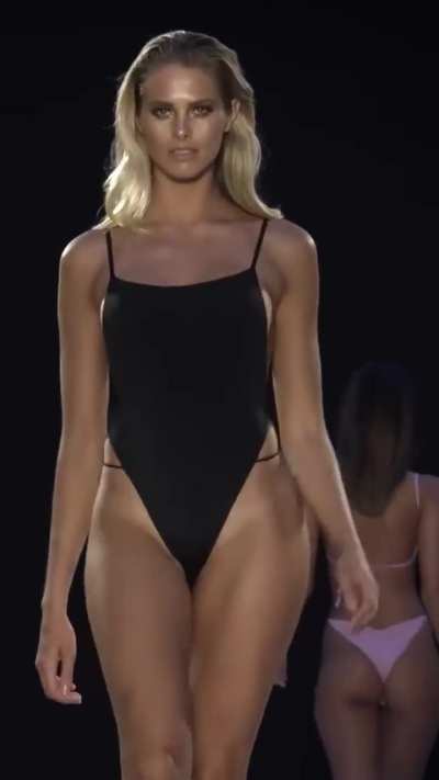 Natalie Roser 