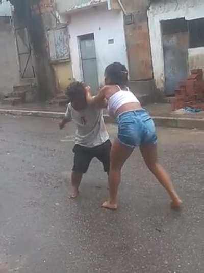 Who wins? Woman Vs Dwarf