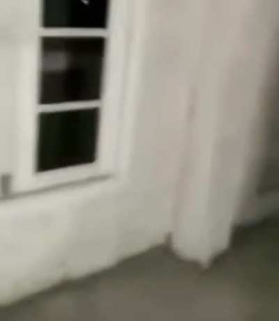 Footage of a thugbie trying to break in (recorded by a thug officer)