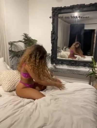 Gawd dam , make sure to catch shawties full content at  