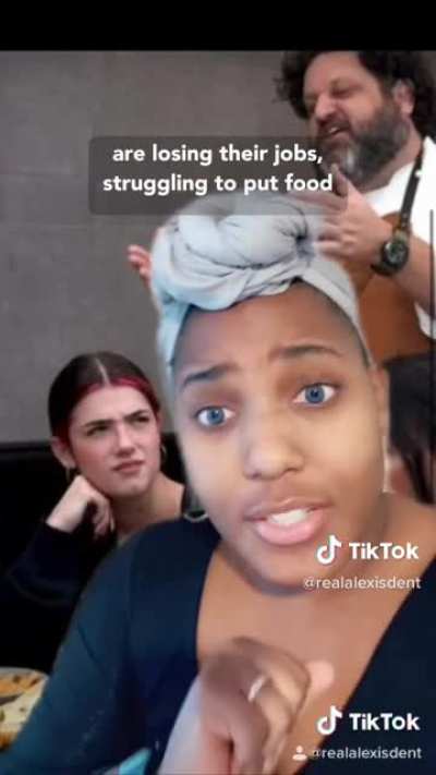 Woman goes on a feud about Charlie D&rsquo;Amelio making a joke and saying that it would be cool if she got 1 million followers and 100 million followers in the same year.