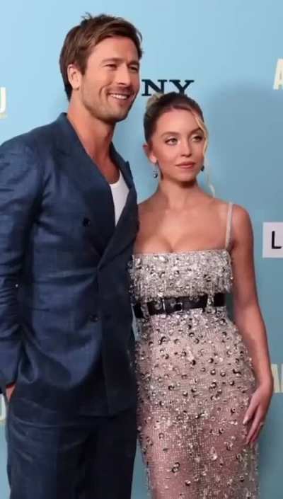 &ldquo;Anyone But You&rdquo; premiere with Glen Powell in NYC | IG December 2023
