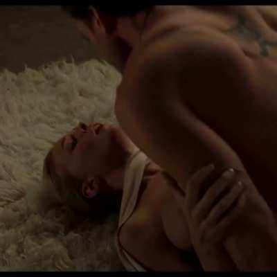 Heather Graham - Incredible Jiggle Plot from 