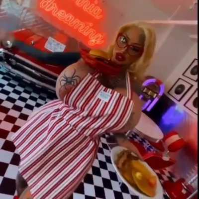 Mary should open a bimbo diner