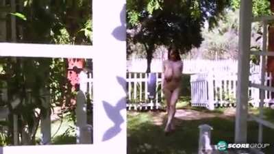 Scoreland Naked Strut 2/2