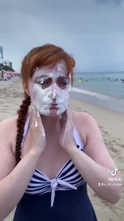 Beach day, but you&rsquo;re pale