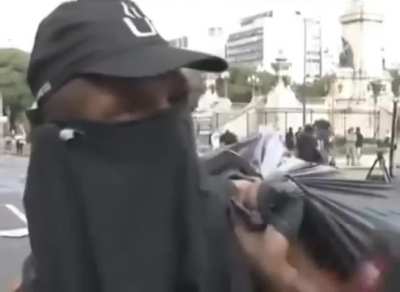 Fue a protestar en contra de la reforma laboral pero no sab&iacute;a que era