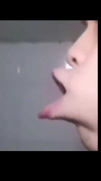 :V