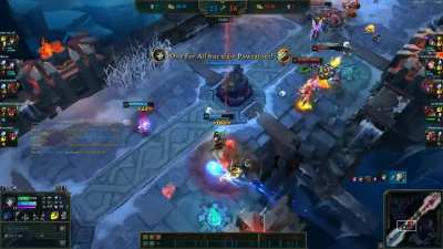 Blitzcrank masterfully lands a hook on Jhin