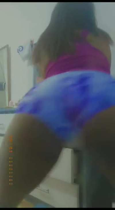 Thick Dr chick 