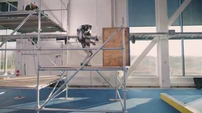 Boston Dynamics' robot Atlas showing off its moves.