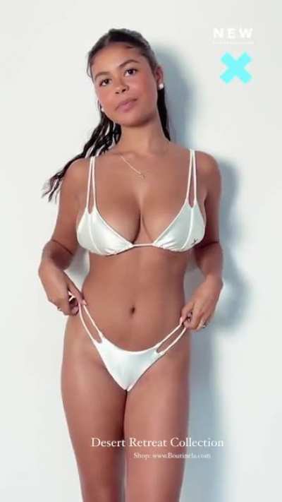 Happy new year from an array of boutinela babes: H&eacute;lo&iuml;se Hut, Tatiana Schwartz, Kira Petilli and more