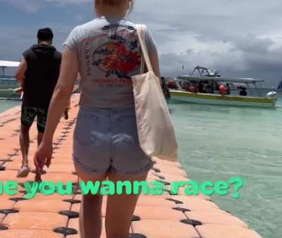 Can Everyone Here See QuarterJade/Jodi's Butt In This Video? 🤔