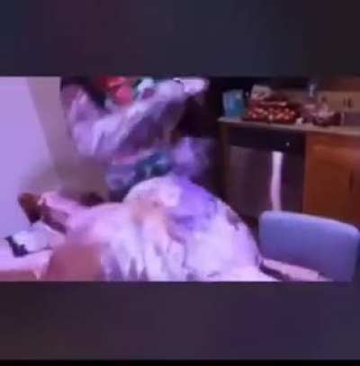 What I see when someone says &ldquo;Imma clap them cheeks.&rdquo;