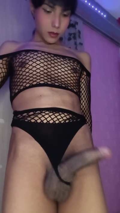 pretty goth tgirl