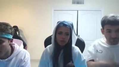 QUE MINA ESTUPIDA LA GNC