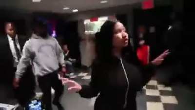 "Can Nicki sing?"