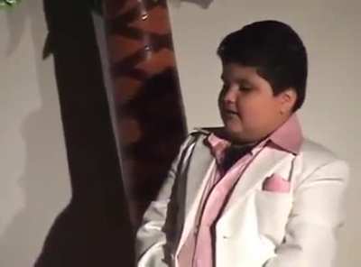 I like the film Scarface and I'm ok with school plays, here they finally are together in perfect harmony.&hellip;
