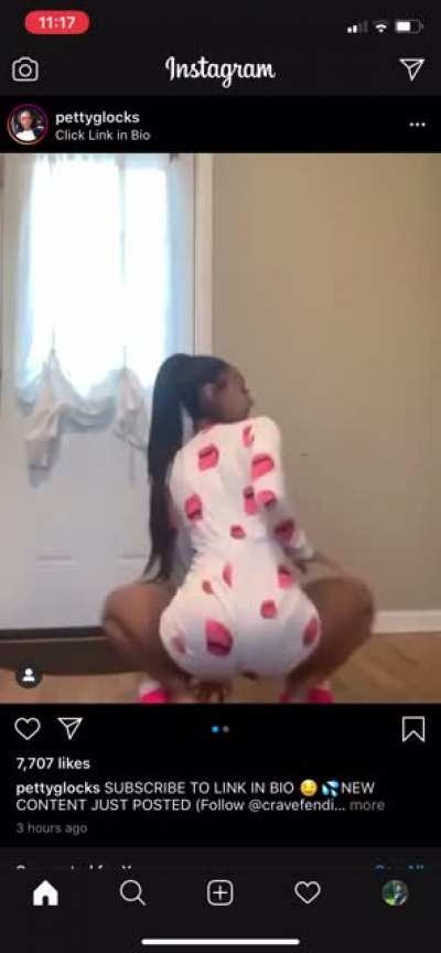 What&rsquo;s her name please???