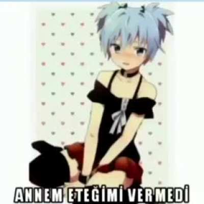 Etek giymeyen var mı?