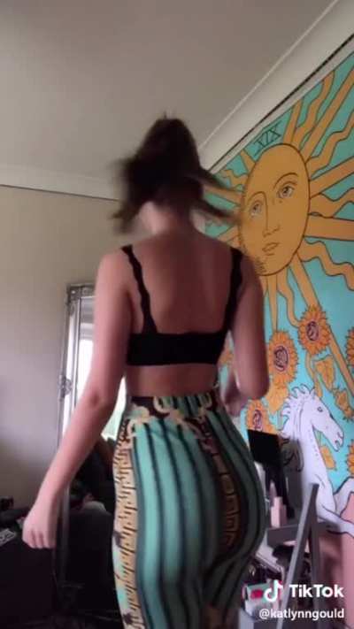 @katlynngould - phat ass compilation