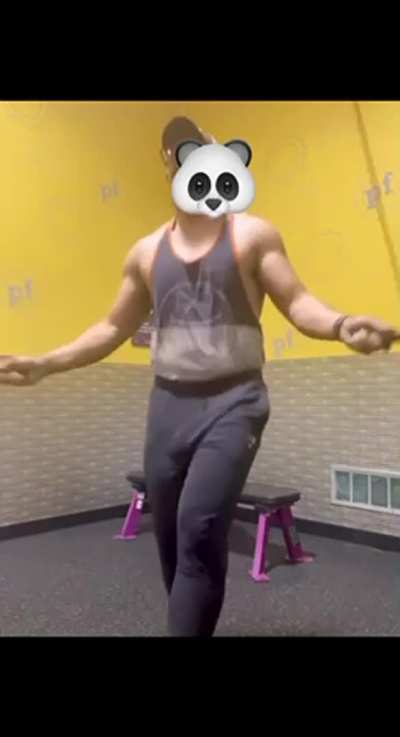 Don&rsquo;t (m)ean to distract you at the gym..