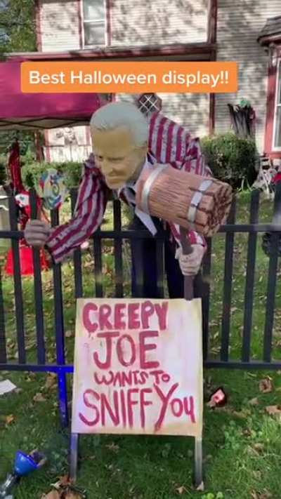 How to terrify children especially little girls on Halloween. 😂