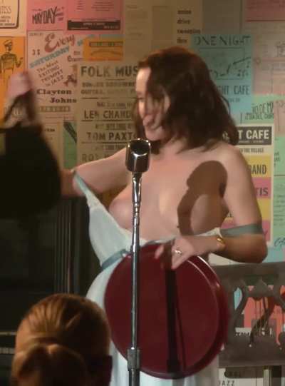 The perfect plots of Rachel Brosnahan from The Marvelous Mrs. Maisel
