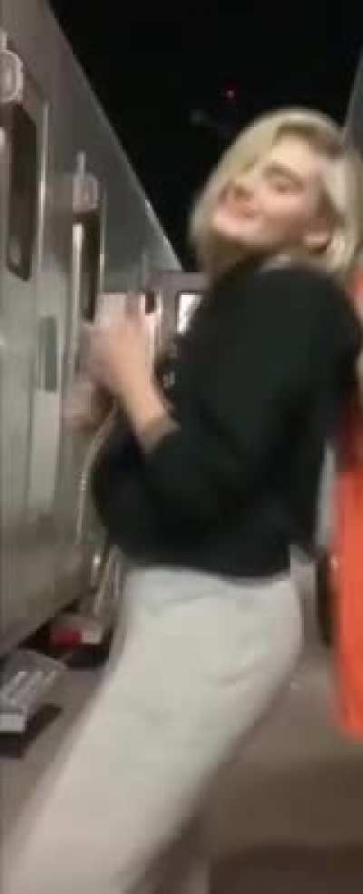 Meg vibing