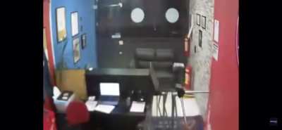 Let&rsquo;s rob a Gracie mixed martial arts gym!