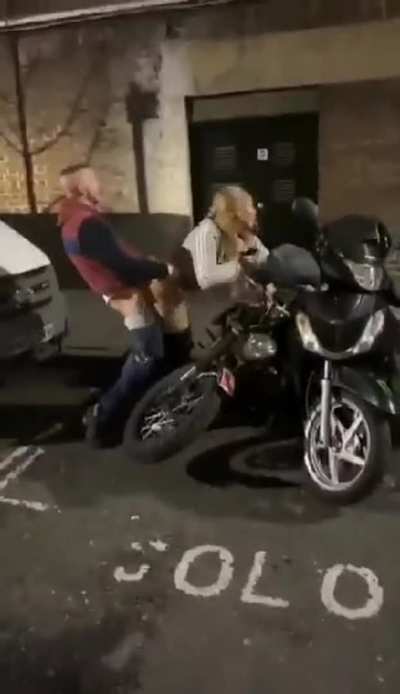 Parking slut