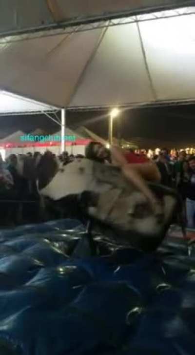 Orgasm riding the bull 😈[video]