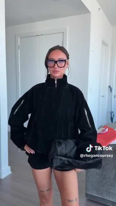 I swear she already did a fit video of the last outfit 😭😭