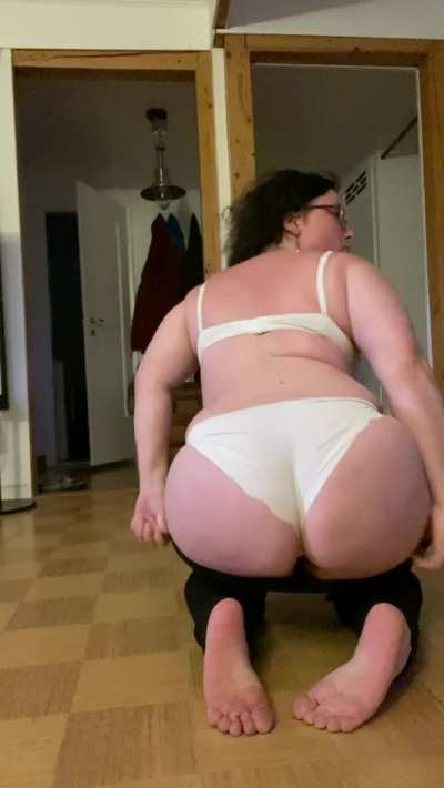 I don&rsquo;t care how you sort your posts, I just want someone to see my ass today