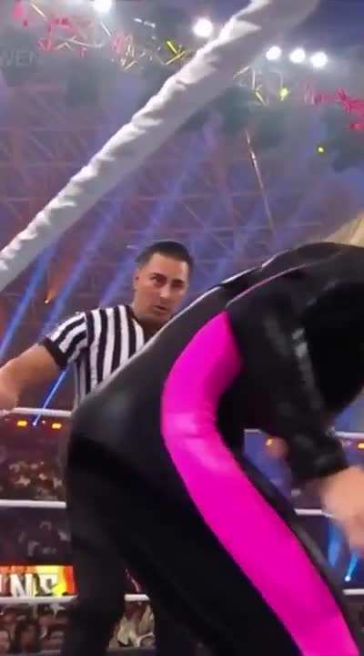 Trish Stratus 