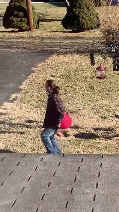 Loving woman films her man acting a Fool&hellip;LoL
