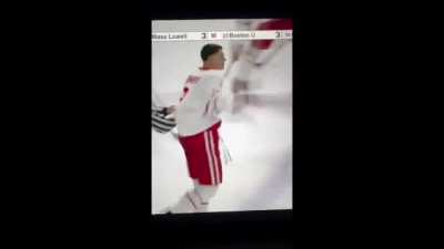 Sacha Boisvert  (Boston University)  vs. Connor Eddy (University of Massachusetts Lowell)