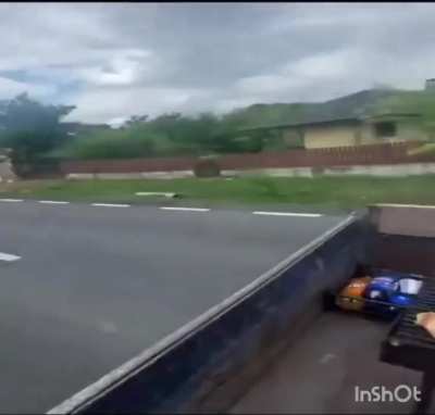 S&oacute; pra dar uma emo&ccedil;&atilde;o 