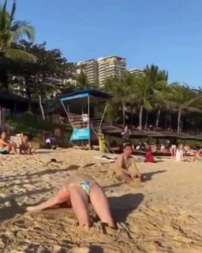 HMC while I do a flailing inflatable tube woman.