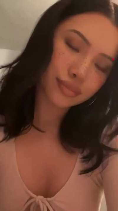 👀