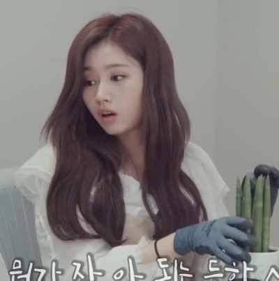 200923 - Sana being like ...