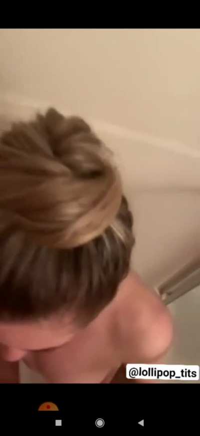 Amateur shower blowjob