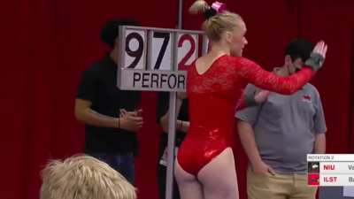 Bunz of beauty from Northern Illinois University (Red Leo compilation)❤️🤍🖤🤸&zwj;♀️