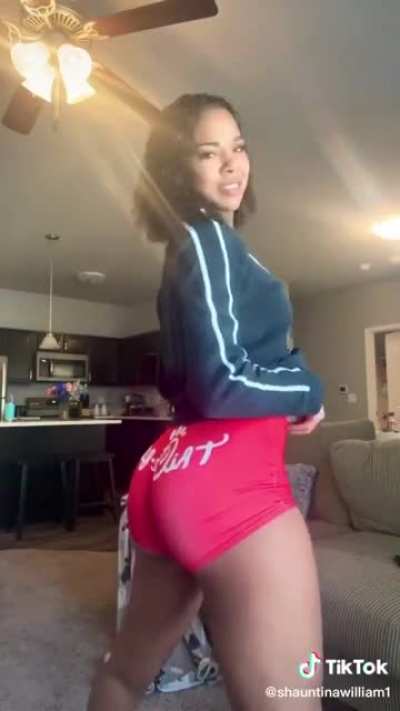 I wanna cover those buns in Chick-fil-A sauce