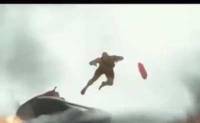 "KANYE IS IN THE SUBMARINE"