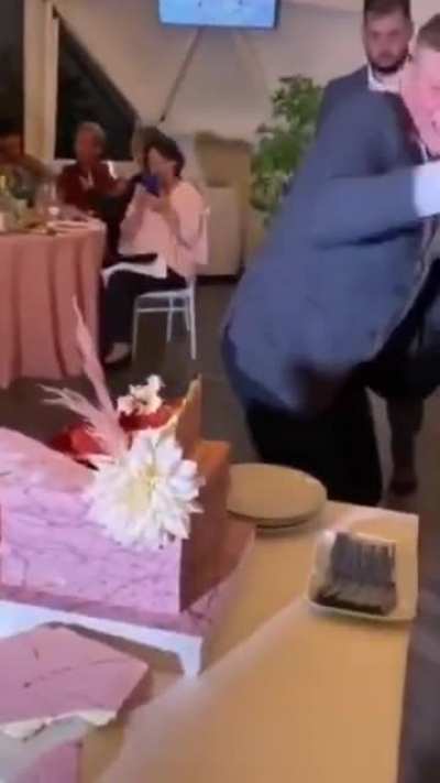 Drunk cousin ruins wedding