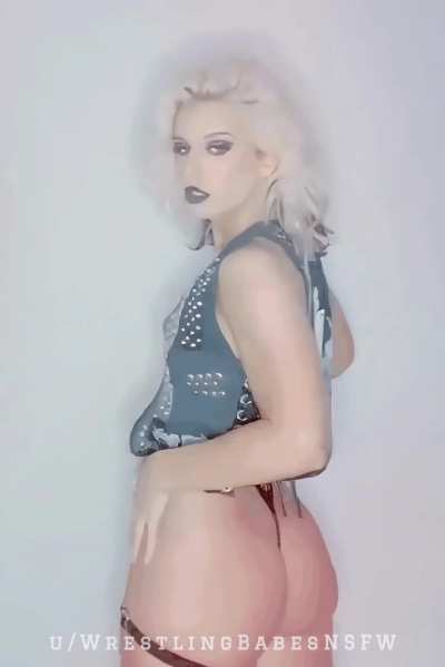 Toni Storm
