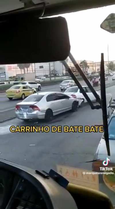 &Eacute; tanta informa&ccedil;&atilde;o nesse v&iacute;deo, s&oacute; podia ser no RJ